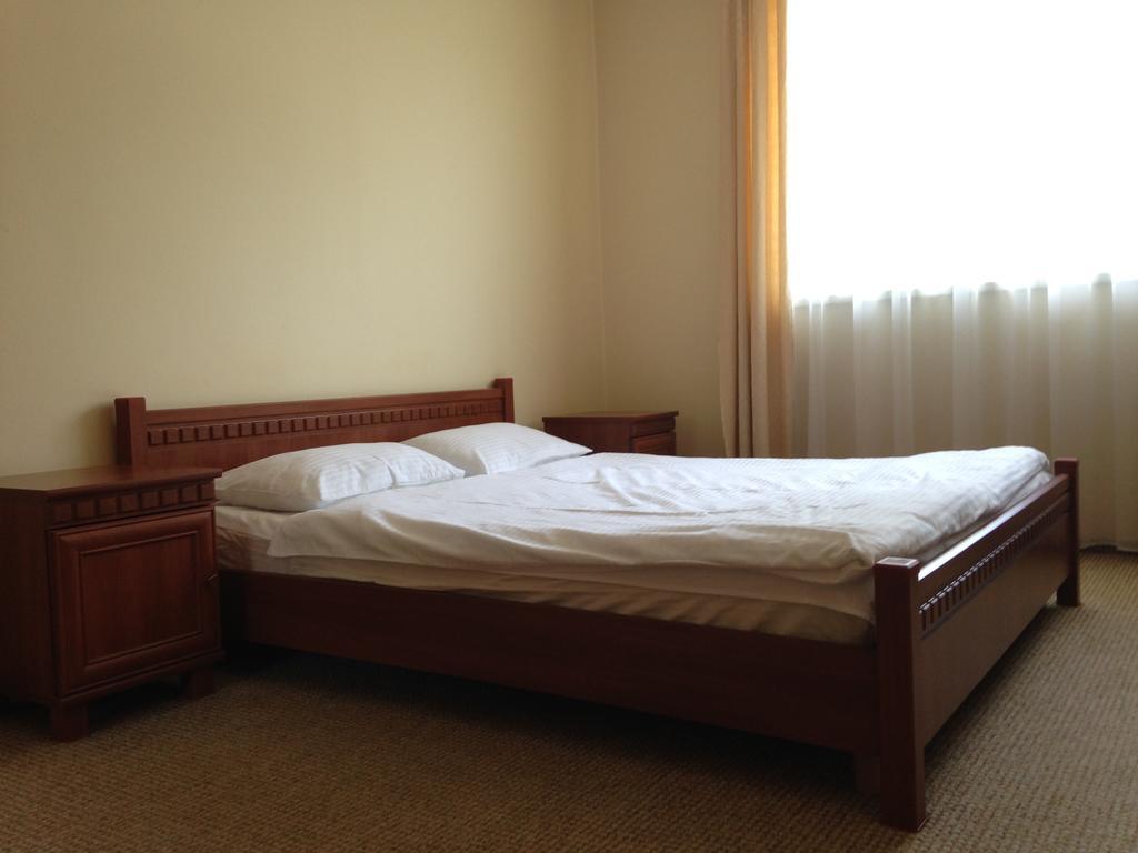 Hotel Usadba Tatarchik Tatariv Esterno foto